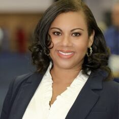 Farrah Holder Headshot